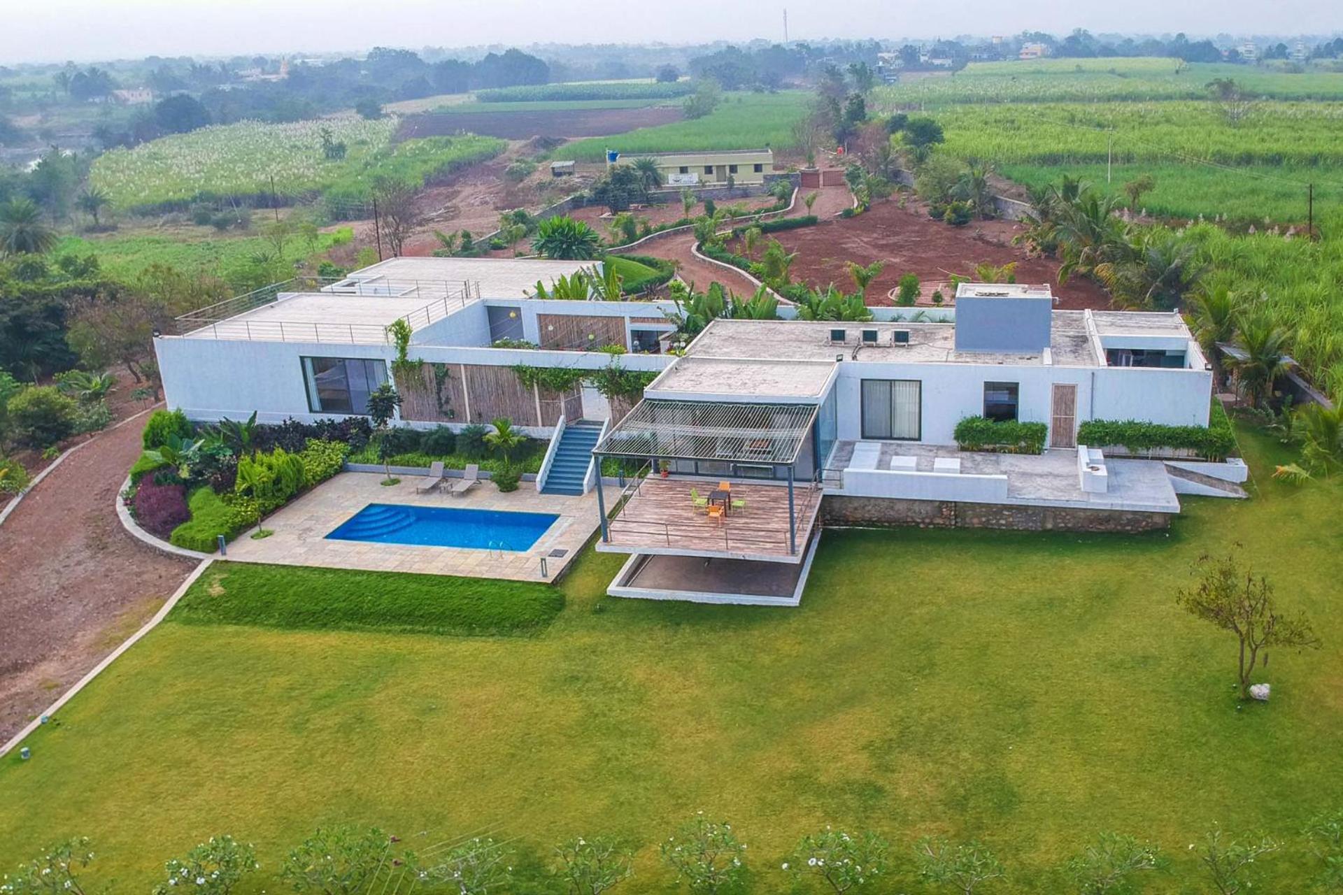 Open House By Stayvista - Nestled In Nature, Featuring A Swimming Pool & Expansive Lawn For A Serene Retreat Shikrapur ภายนอก รูปภาพ